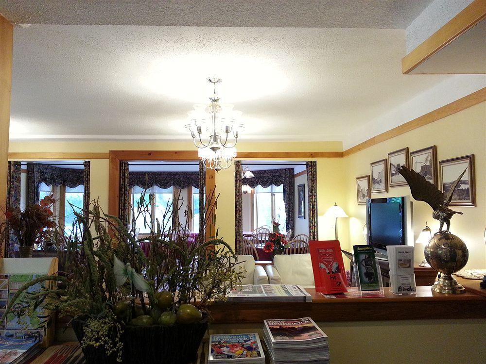 Granite Town Hotel Saint George Екстериор снимка