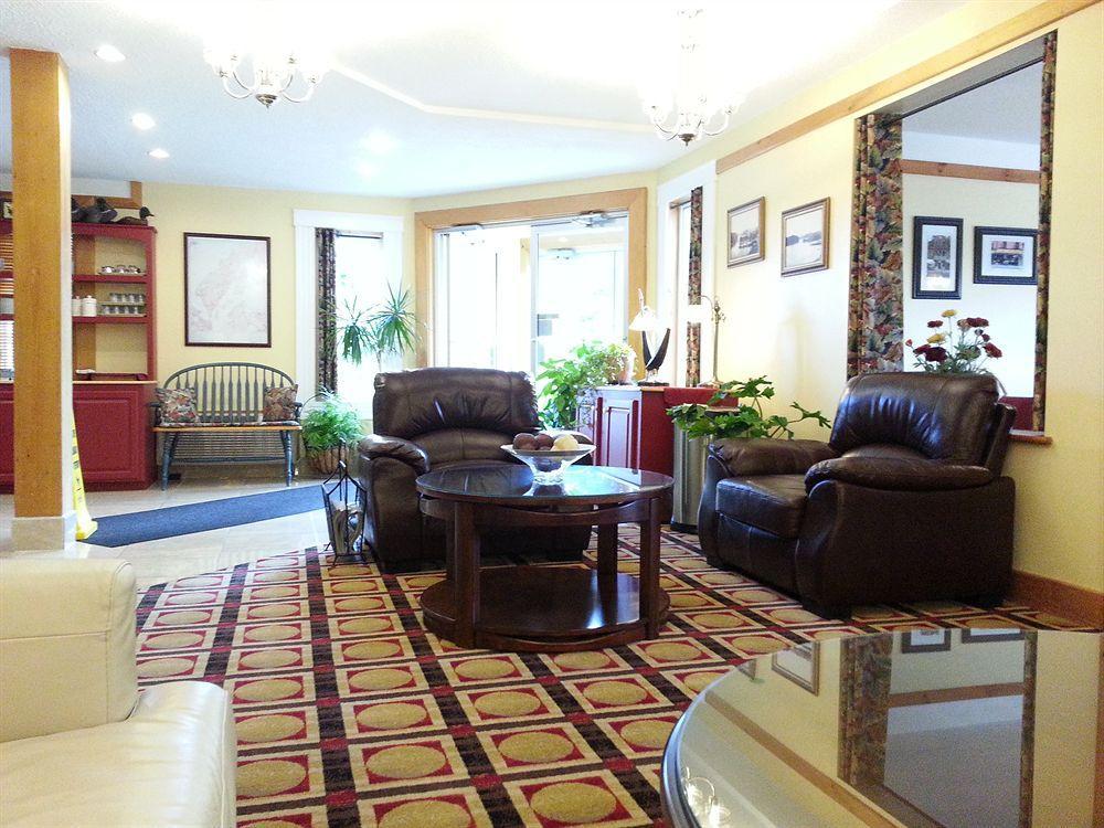 Granite Town Hotel Saint George Екстериор снимка