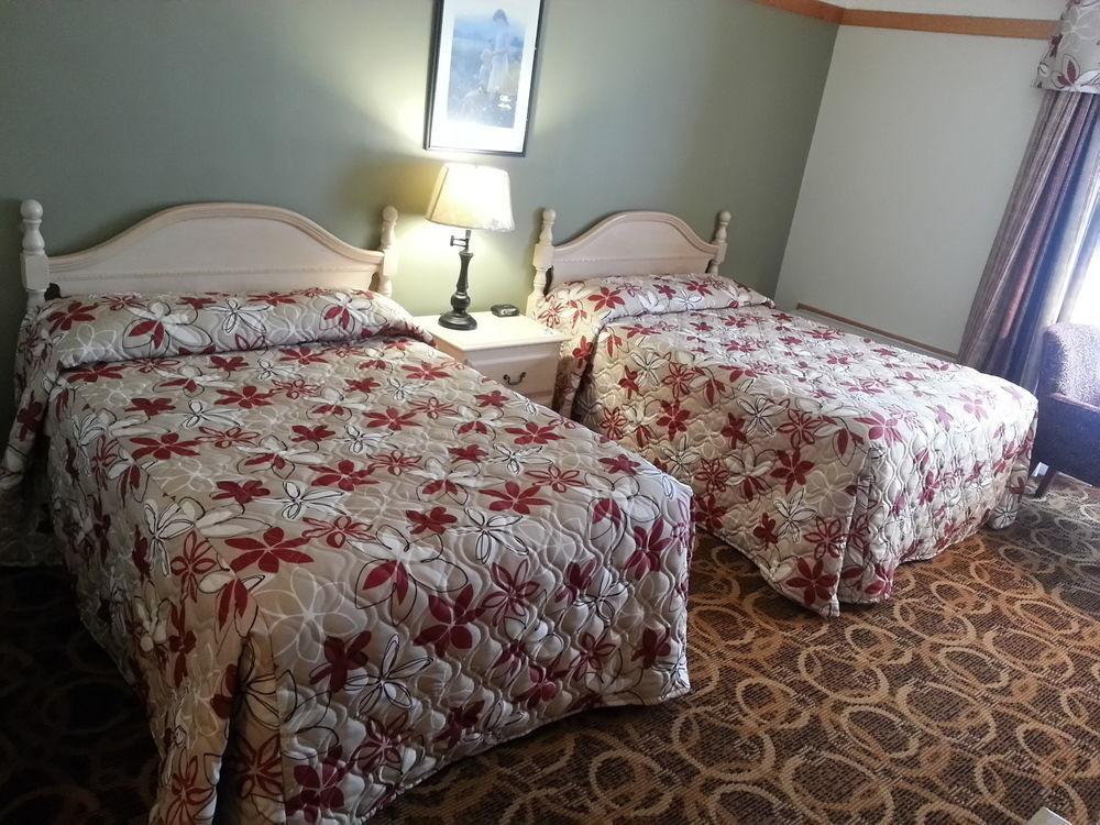 Granite Town Hotel Saint George Екстериор снимка