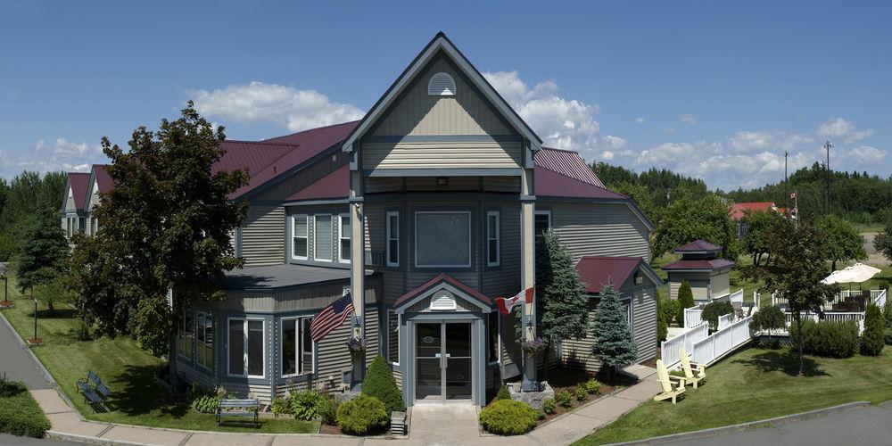 Granite Town Hotel Saint George Екстериор снимка